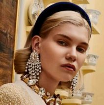 Stylish Ways to Wear Big Earrings